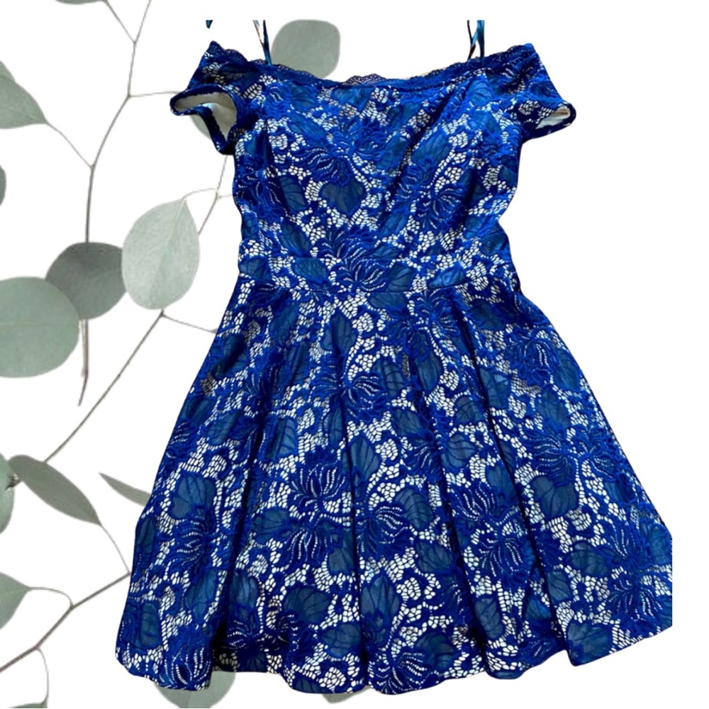 Navy blue lace dress - off the shoulder, A-line. New w/o tag.